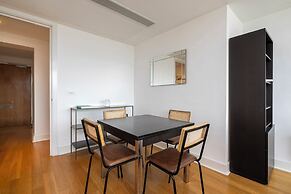 Borough Flat With City Views by Underthedoormat