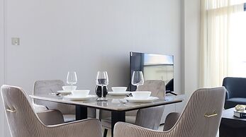 WelHome - Prime 1BR Apartment at Oia Residence
