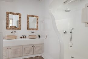 Mykonian Icon Villa