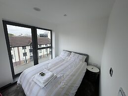 Luxurious 3 Bedroom Penthouse in City Centre