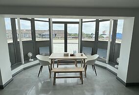 Luxurious 3 Bedroom Penthouse in City Centre