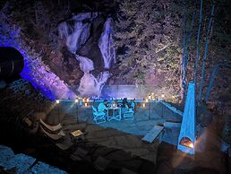 CALUMET FALLS - VILLA