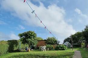 Glamping Cabin - Great for Hikers - Breakfast Inc!