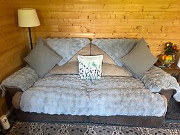 Glamping Cabin - Great for Hikers - Breakfast Inc!