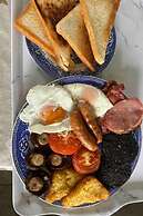 Glamping Cabin - Great for Hikers - Breakfast Inc!