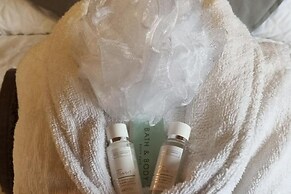 Glamping Cabin - Great for Hikers - Breakfast Inc!