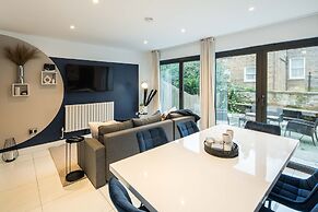 Charming 2-bed House in Central