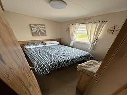 Captivating 3-bed Caravan Seton Sands