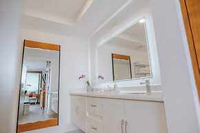 Ordovician Beach Resort