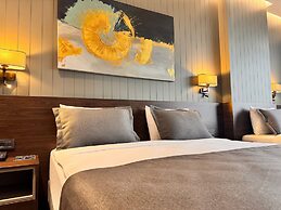 Ezkar Bathonea Art İstanbul Hotel