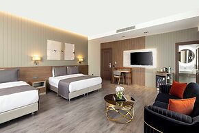 Ezkar Bathonea Art İstanbul Hotel