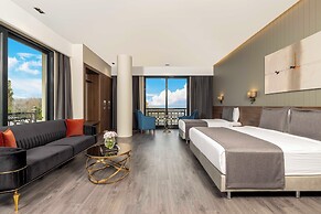 Ezkar Bathonea Art İstanbul Hotel