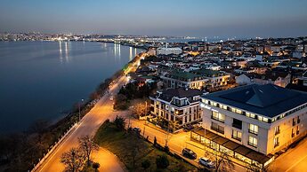 Ezkar Bathonea Art İstanbul Hotel