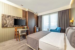 Ezkar Bathonea Art İstanbul Hotel