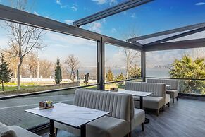 Ezkar Bathonea Art İstanbul Hotel