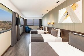 Ezkar Bathonea Art İstanbul Hotel