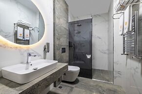 Ezkar Bathonea Art İstanbul Hotel