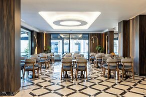 Ezkar Bathonea Art İstanbul Hotel