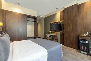 Ezkar Bathonea Art İstanbul Hotel