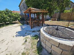 Apartment Antonio, on the Seafront With Garden