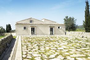 Tenuta busulmone Noto villa e piscina