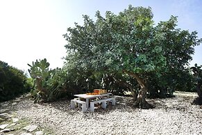 Tenuta busulmone Noto villa e piscina