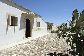 Tenuta busulmone Noto villa e piscina