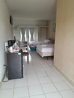 PARADISE CREEK COTTAGES