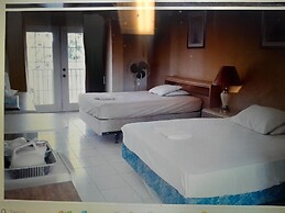 PARADISE CREEK COTTAGES