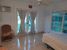 PARADISE CREEK COTTAGES