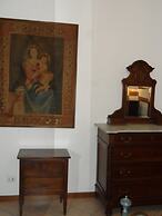 Casa Serafina Typical Three-room Apartment Historic Green Area