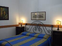 Casa Serafina Typical Three-room Apartment Historic Green Area