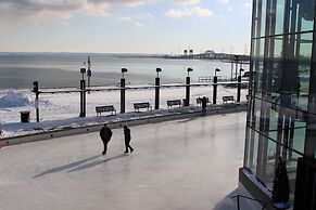 Candlewood Suites Burlington Conference Centre by IHG