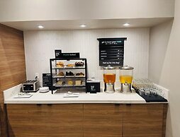 Candlewood Suites Burlington Conference Centre by IHG