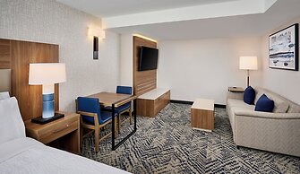 Candlewood Suites Burlington Conference Centre by IHG
