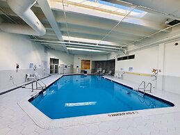 Candlewood Suites Burlington Conference Centre by IHG