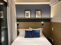 Estúdios com AC e Varanda na Bela Vista