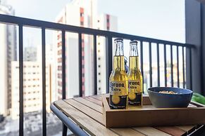 Estúdios com AC e Varanda na Bela Vista