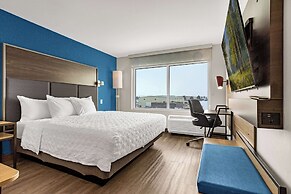 Tru By Hilton Colorado Springs Airport