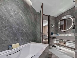 Doubletree By Hilton Yantai Golden Coast Hotel & Suites