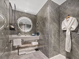 Doubletree By Hilton Yantai Golden Coast Hotel & Suites