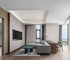 Doubletree By Hilton Yantai Golden Coast Hotel & Suites