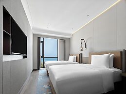 Doubletree By Hilton Yantai Golden Coast Hotel & Suites