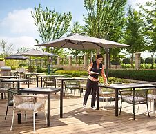 Doubletree By Hilton Yantai Golden Coast Hotel & Suites