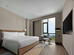 Doubletree By Hilton Yantai Golden Coast Hotel & Suites