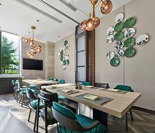 Doubletree By Hilton Yantai Golden Coast Hotel & Suites