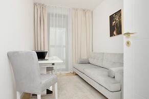 Modern With Parking by Renters Prestige