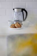 Modern With Parking by Renters Prestige