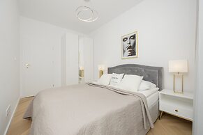 Modern With Parking by Renters Prestige