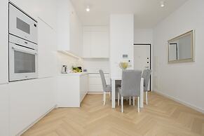 Modern With Parking by Renters Prestige